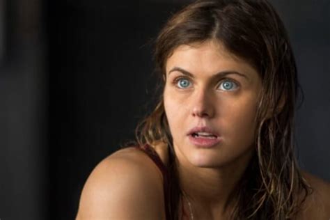 Alexandra Daddario nude in hot and Sex Videos.